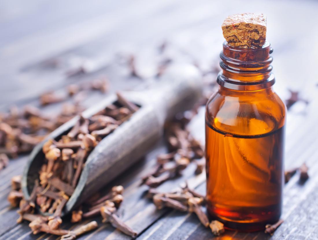 آیا روغن میخک برای سلامت دهان و دندان موثر است ؟