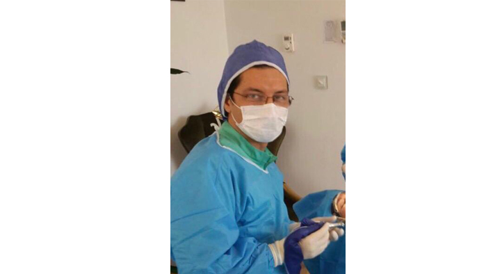 دکتر محمود راجی پور متخصص بیماریهاوجراحی لثه و ایمپلنت های دندانی